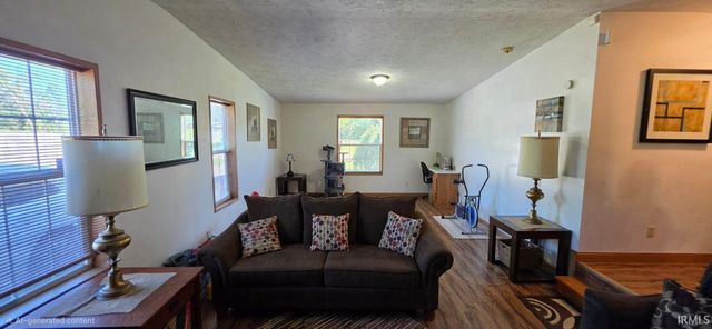 27305 Nelson Avenue, Elkhart, IN 46517