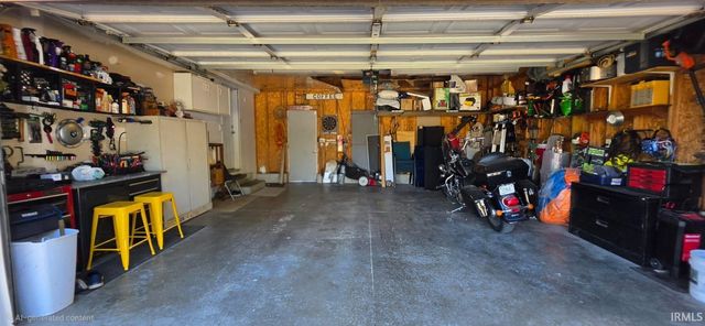 27305 Nelson Avenue, Elkhart, IN 46517