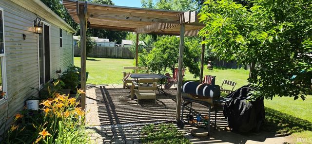27305 Nelson Avenue, Elkhart, IN 46517