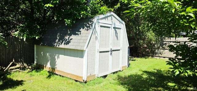 27305 Nelson Avenue, Elkhart, IN 46517