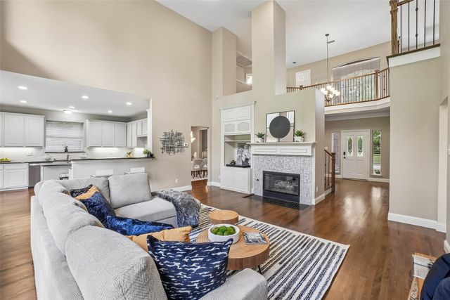 9212 Longview Drive, Plano, TX 75025