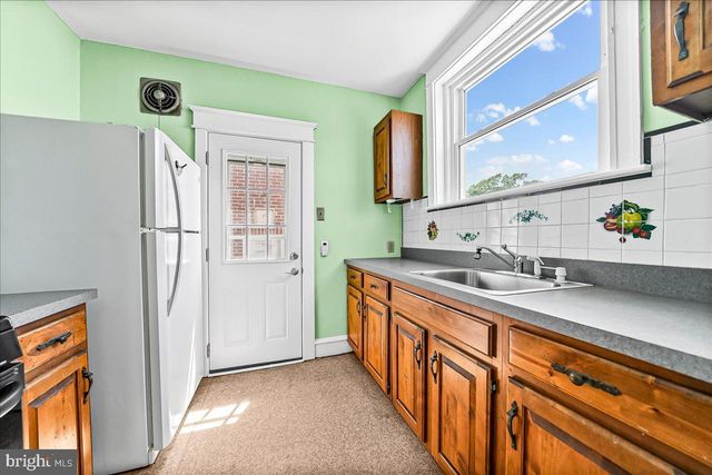 130 HIGH ST, Sharon Hill, PA 19079