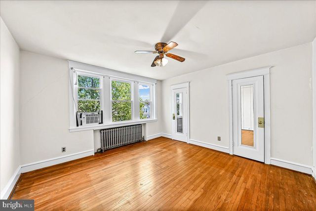 130 HIGH ST, Sharon Hill, PA 19079