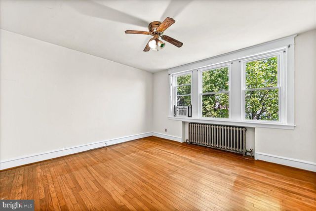 130 HIGH ST, Sharon Hill, PA 19079
