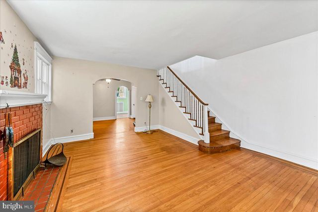130 HIGH ST, Sharon Hill, PA 19079