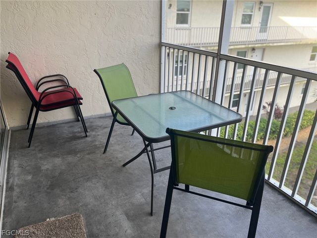 6220 Augusta DR 301, Fort Myers, FL 33907