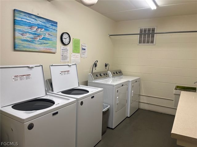 6220 Augusta DR 301, Fort Myers, FL 33907