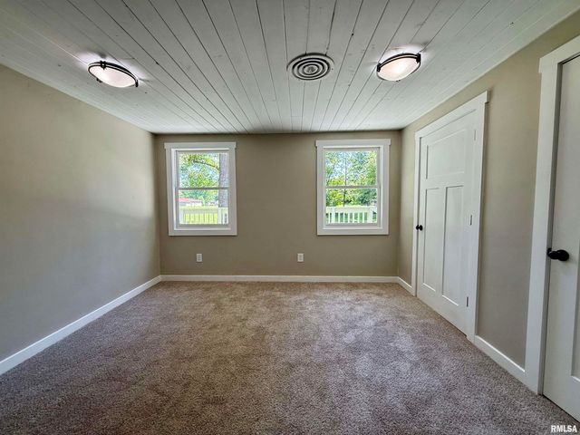 507 W GRAND Road, Carterville, IL 62918