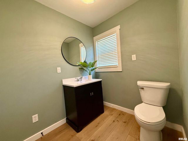 507 W GRAND Road, Carterville, IL 62918