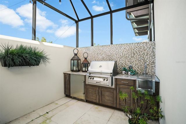 8801 FOUNTAIN PALM ALLEY, Winter Garden, FL 34787