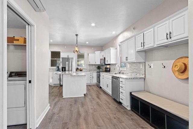 205 W 5TH STREET, Kaukauna, WI 54130