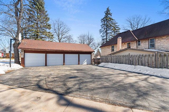 205 W 5TH STREET, Kaukauna, WI 54130