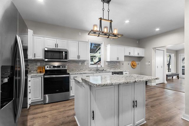 205 W 5TH STREET, Kaukauna, WI 54130