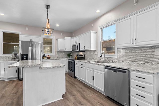 205 W 5TH STREET, Kaukauna, WI 54130