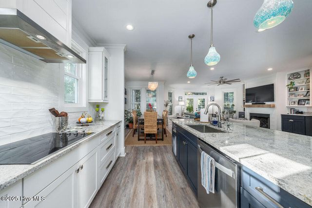 7 Red Bay Court, Southport, NC 28461