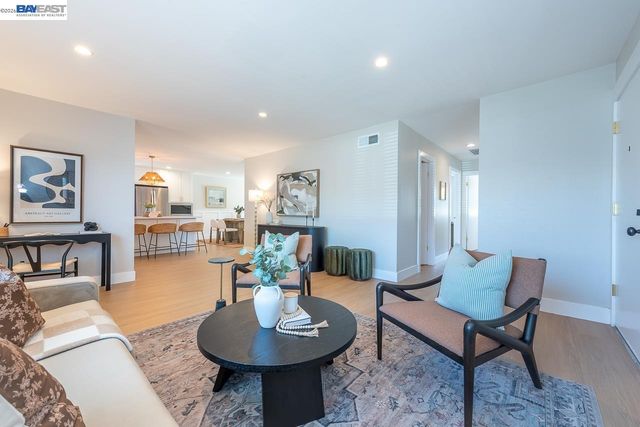 4339 Queensboro Way, Union City, CA 94587