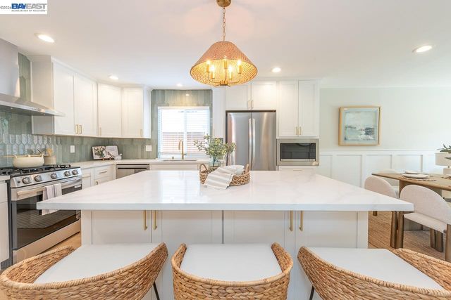 4339 Queensboro Way, Union City, CA 94587