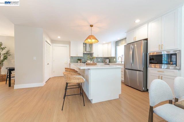 4339 Queensboro Way, Union City, CA 94587