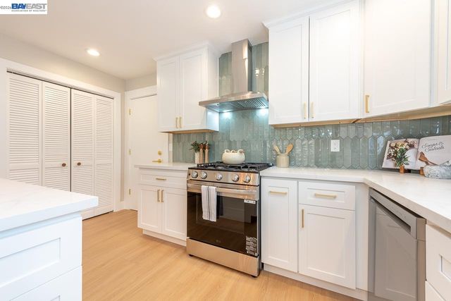 4339 Queensboro Way, Union City, CA 94587