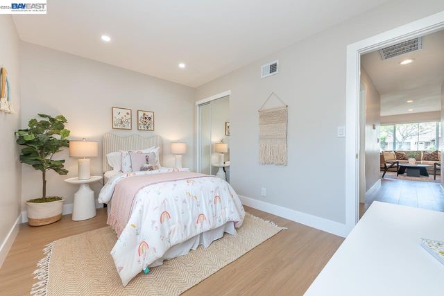 4339 Queensboro Way, Union City, CA 94587