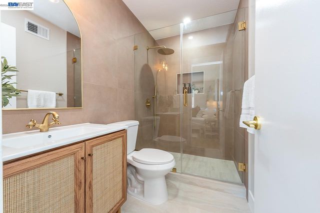 4339 Queensboro Way, Union City, CA 94587