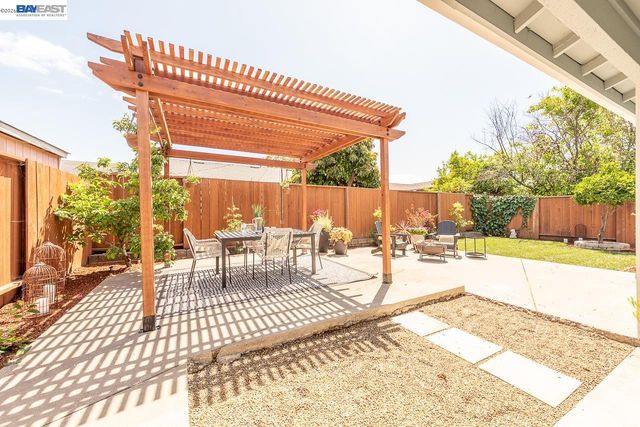 4339 Queensboro Way, Union City, CA 94587