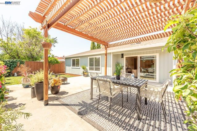 4339 Queensboro Way, Union City, CA 94587