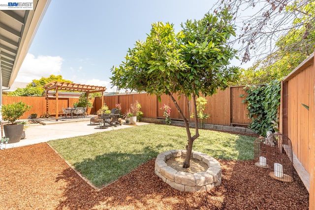 4339 Queensboro Way, Union City, CA 94587