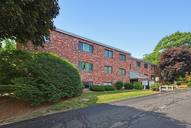 65 Milliken Ave 3, Franklin, MA 02038