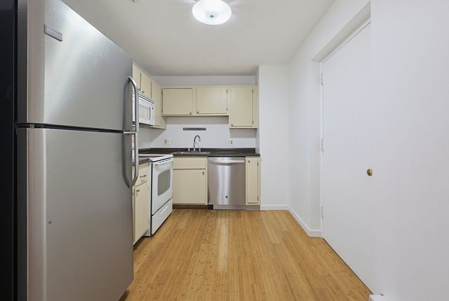 65 Milliken Ave 3, Franklin, MA 02038