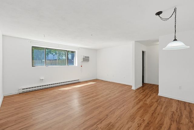 65 Milliken Ave 3, Franklin, MA 02038