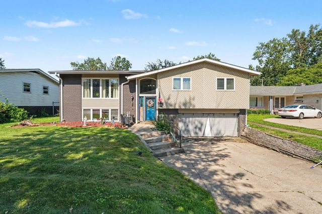 9328 Chestnut Lane, Munster, IN 46321