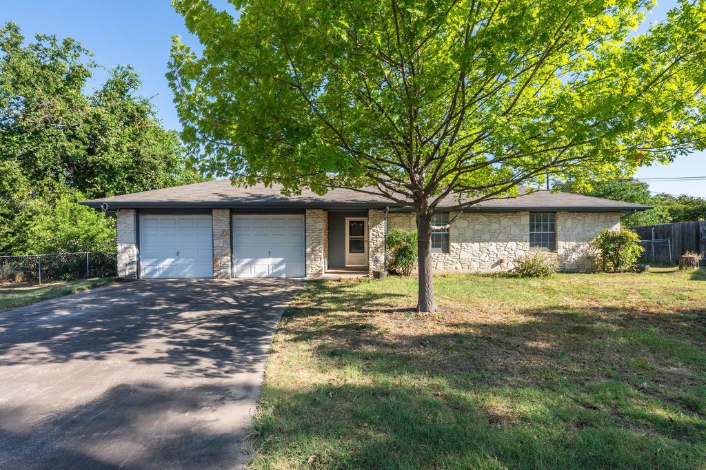 1014 Creekbend CV, Pflugerville, TX 78660