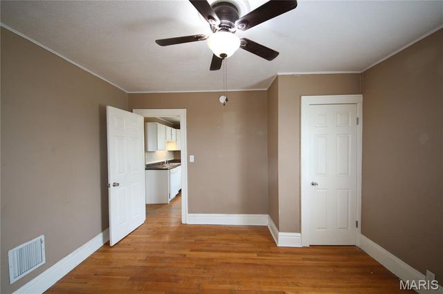 5912 Arsenal Street, St Louis, MO 63139
