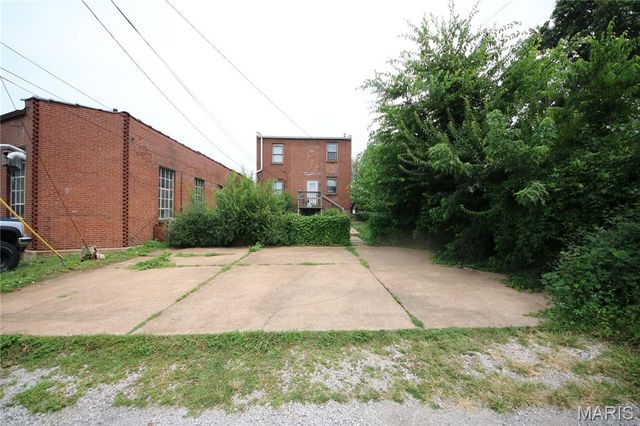 5912 Arsenal Street, St Louis, MO 63139