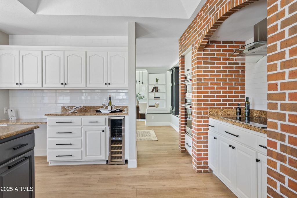 Image 13 of property listing at 1831 E LINDA Lane, Gilbert, AZ 85234