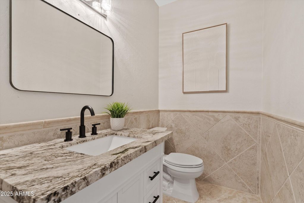 Image 24 of property listing at 1831 E LINDA Lane, Gilbert, AZ 85234