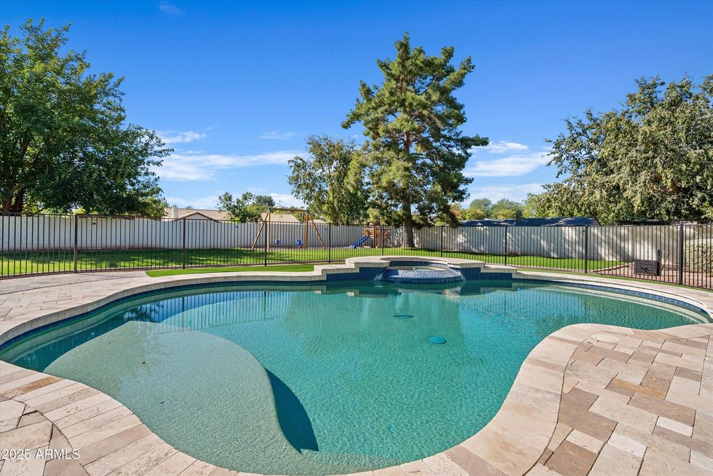 Image 47 of property listing at 1831 E LINDA Lane, Gilbert, AZ 85234