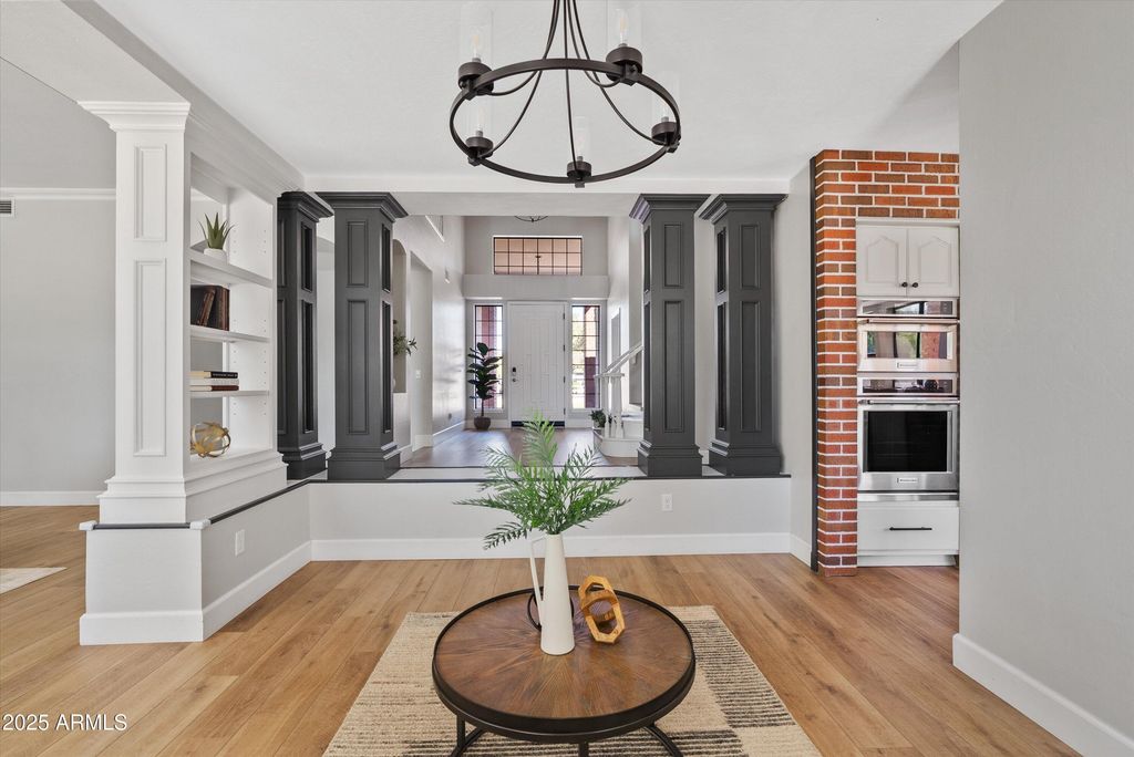 Image 9 of property listing at 1831 E LINDA Lane, Gilbert, AZ 85234