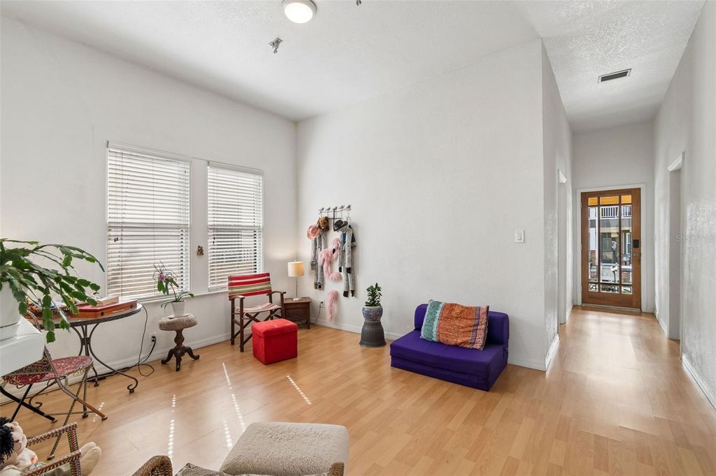 Image 16 of property listing at 1314 E 15TH AVENUE, Tampa, FL 33605