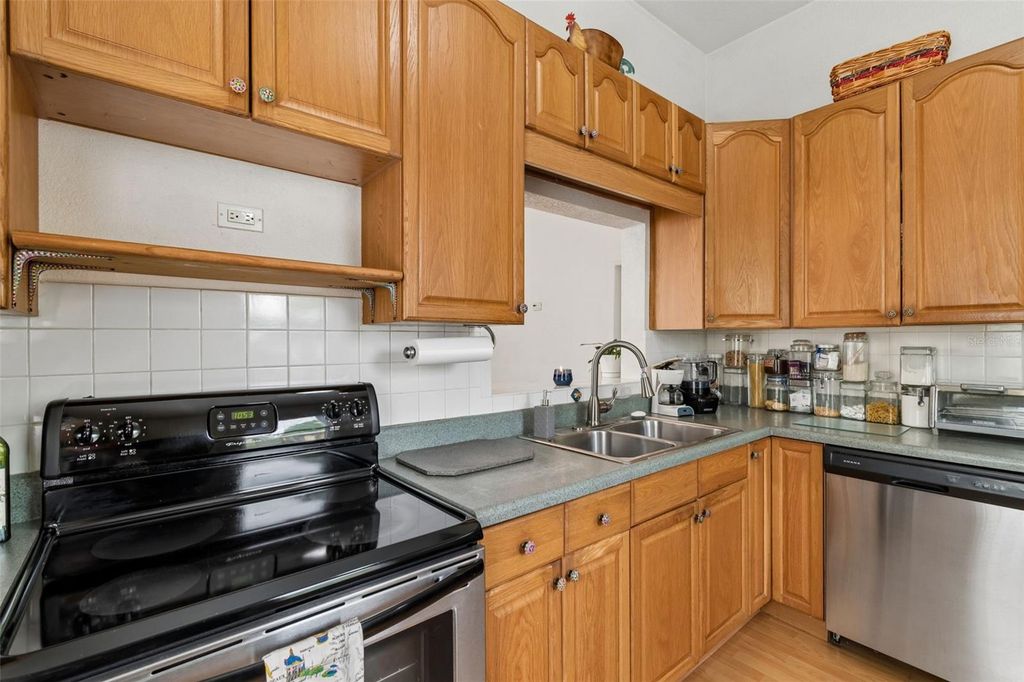 Image 24 of property listing at 1314 E 15TH AVENUE, Tampa, FL 33605