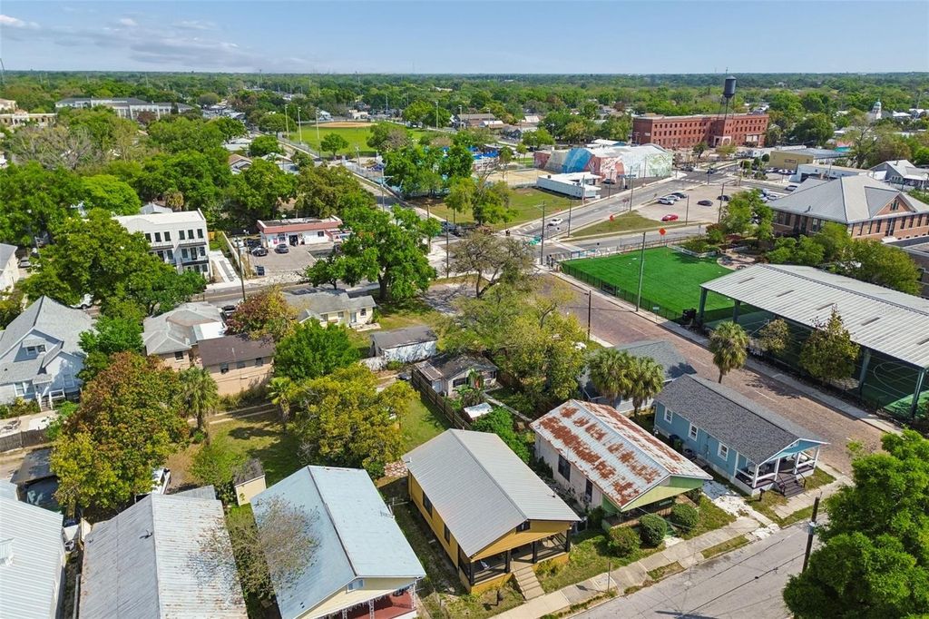 Image 57 of property listing at 1314 E 15TH AVENUE, Tampa, FL 33605