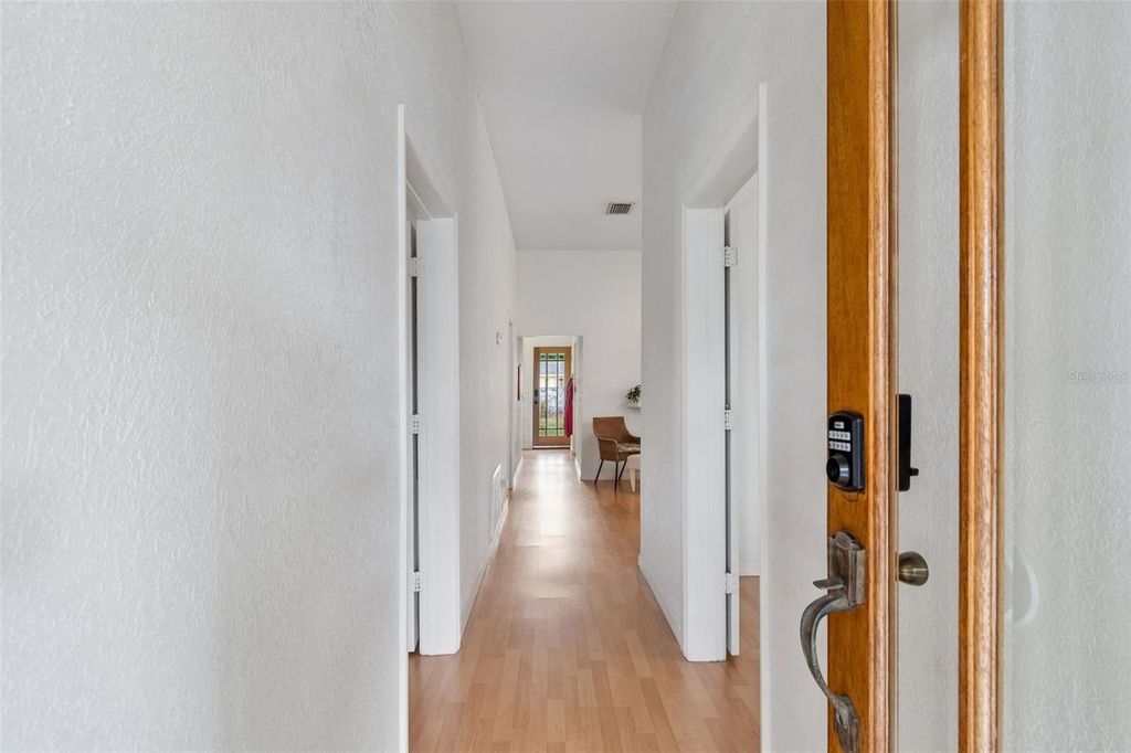 Image 10 of property listing at 1314 E 15TH AVENUE, Tampa, FL 33605