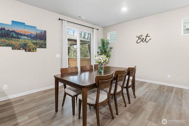 7936 8th Avenue SE, Lacey, WA 98503