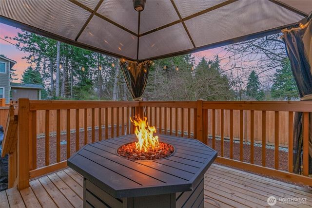 7936 8th Avenue SE, Lacey, WA 98503