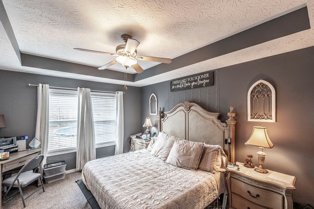 446 Robins Trl, Westmoreland, TN 37186