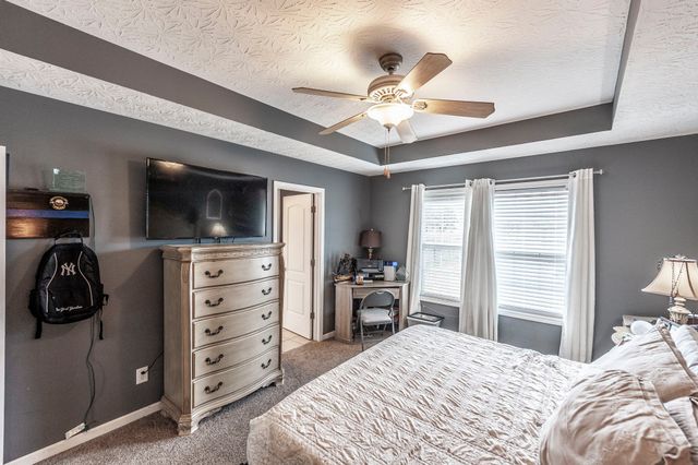 446 Robins Trl, Westmoreland, TN 37186