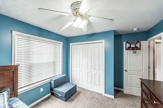 446 Robins Trl, Westmoreland, TN 37186