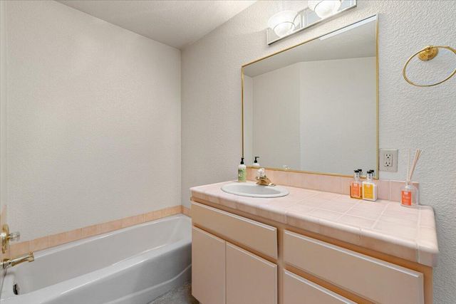 1096 Diamond Drive, Arcata, CA 95521