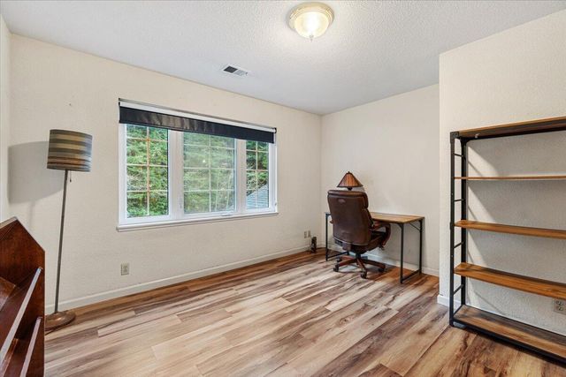 1096 Diamond Drive, Arcata, CA 95521